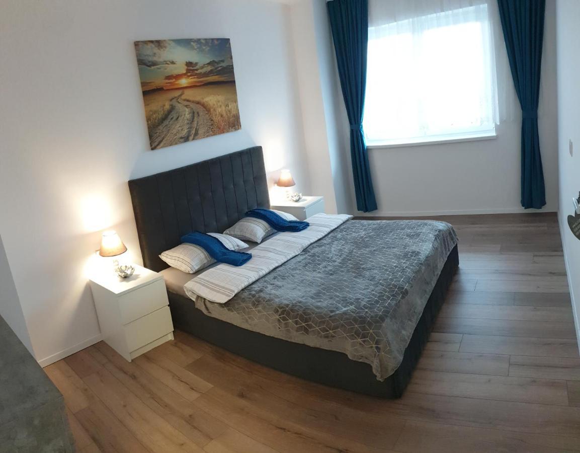 Iosia Apartment 203 Oradea Exterior foto